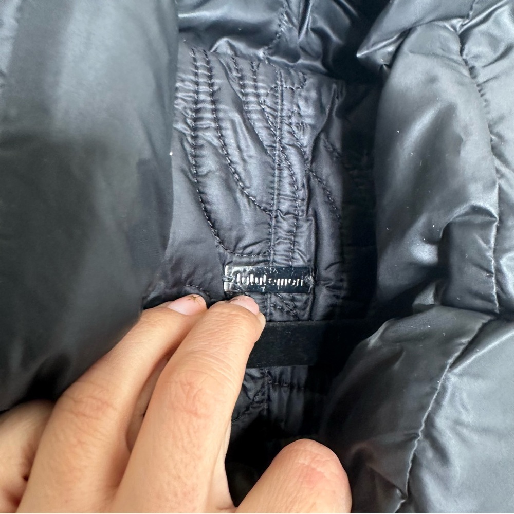 Lululemon Get Down Reversible Vest in Black - Picture 5 of 9